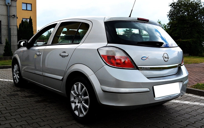 Opel Astra cena 13900 przebieg: 237000, rok produkcji 2004 z Łęknica małe 154